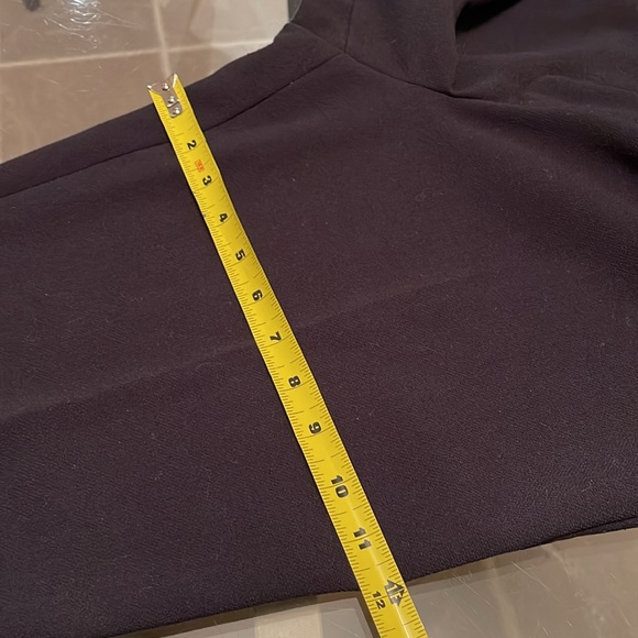 Talbots Petites, tapered leg,belt loops, stretch, lay flat on body, stretch EUC - Picture 9 of 13